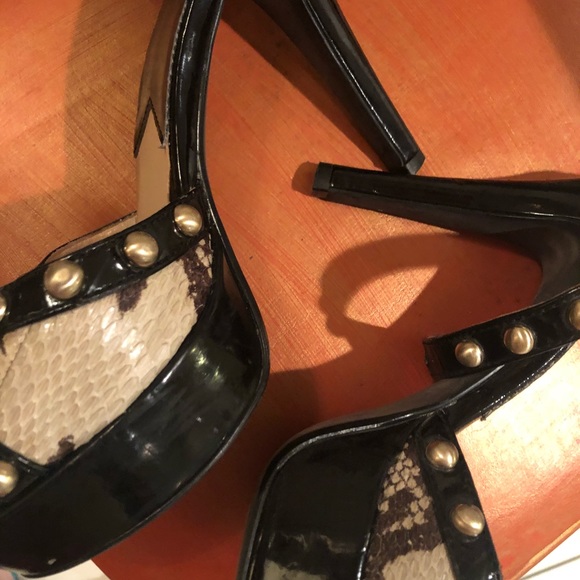 Snakeskin studded platform Michael Kor Heels 👠 - Picture 4 of 6